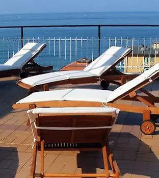 Hotel Mediterraneo Cavi di Lavagna