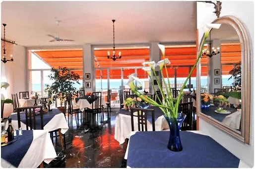 Hotel Mediterraneo Cavi di Lavagna