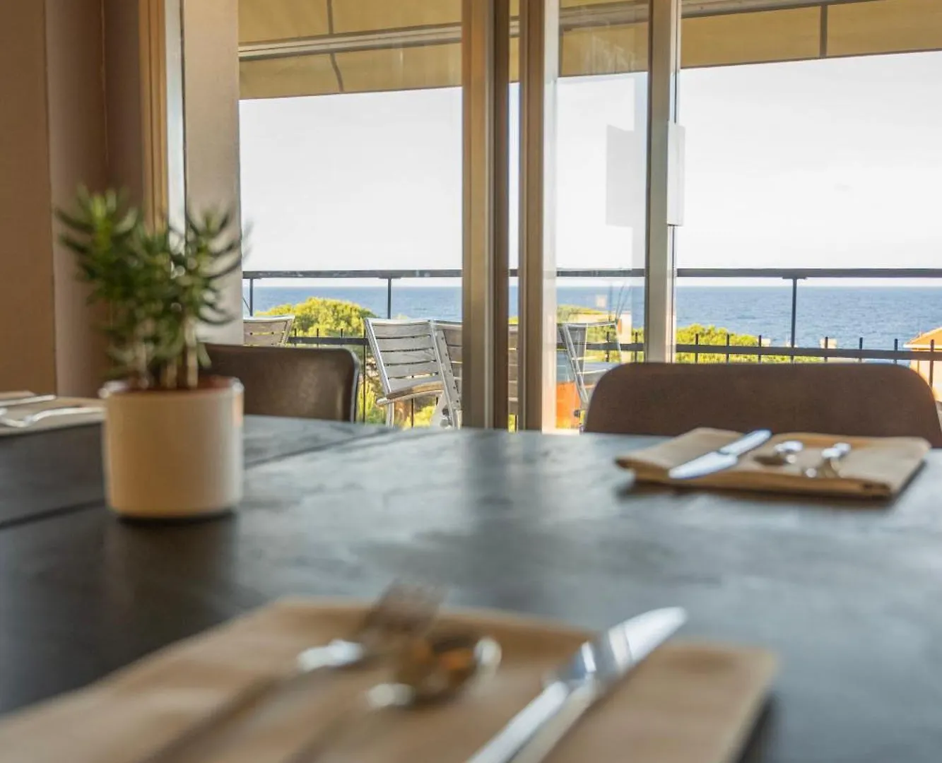 Hotel Mediterraneo Cavi di Lavagna