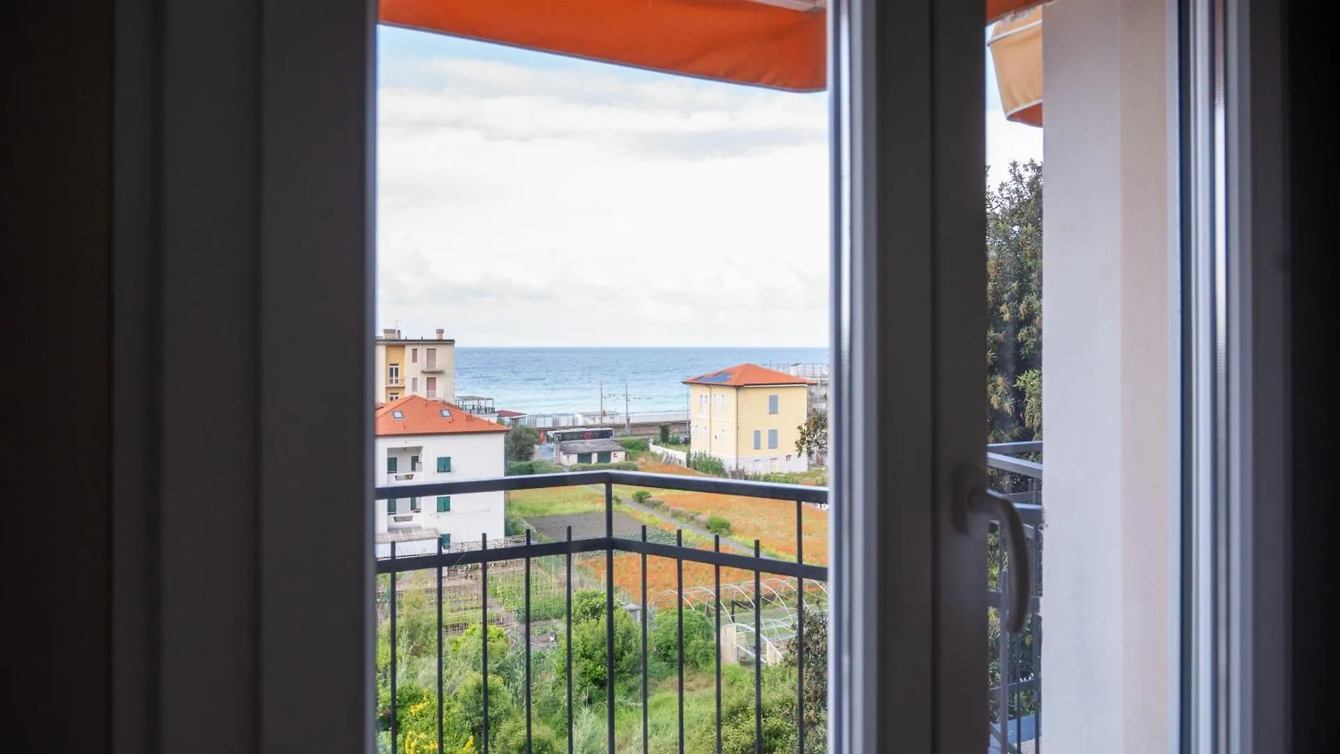 Hotel Mediterraneo Cavi di Lavagna 3*,