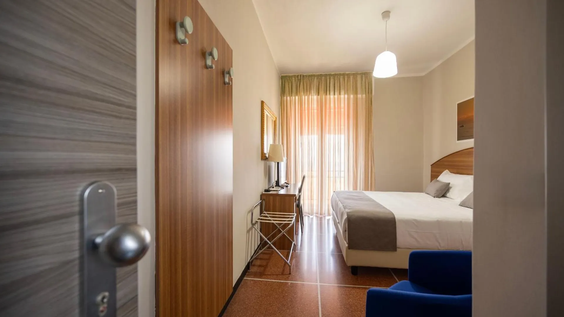 Hotel Mediterraneo Cavi di Lavagna